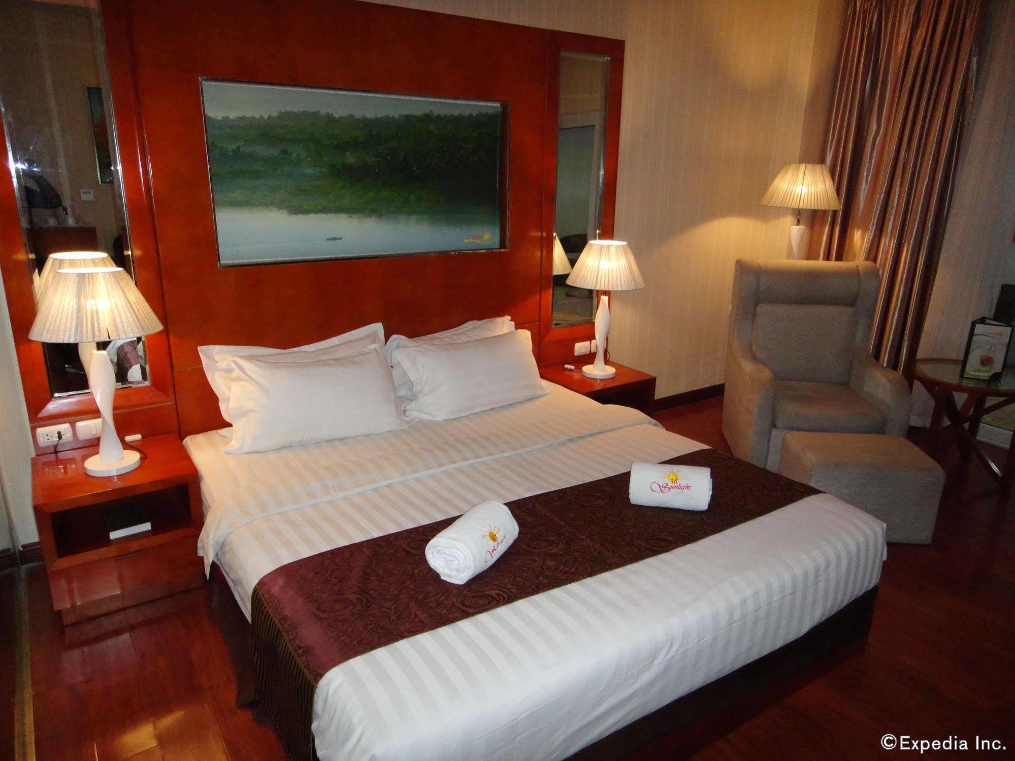 Sunlight Hotel Пуэрто-Принцеса Экстерьер фото